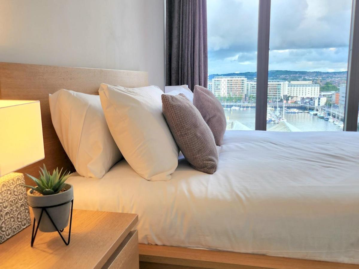 ベルファストPass The Keys Stunning Penthouse With Balcony Sunset Viewsアパートメント エクステリア 写真