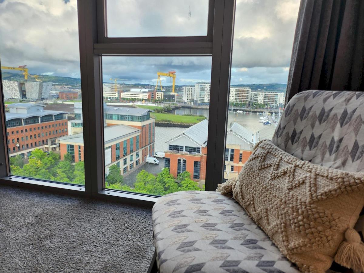 ベルファストPass The Keys Stunning Penthouse With Balcony Sunset Viewsアパートメント エクステリア 写真