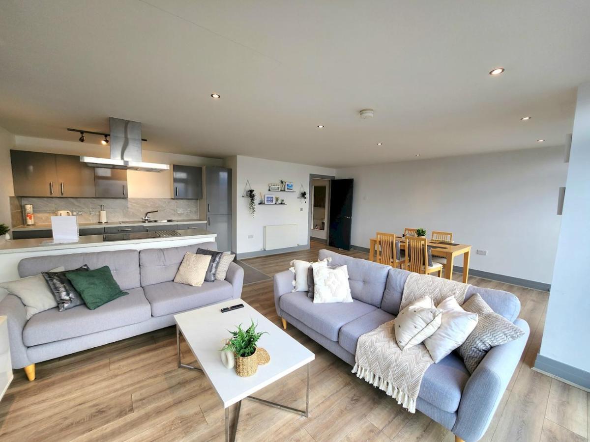 ベルファストPass The Keys Stunning Penthouse With Balcony Sunset Viewsアパートメント エクステリア 写真