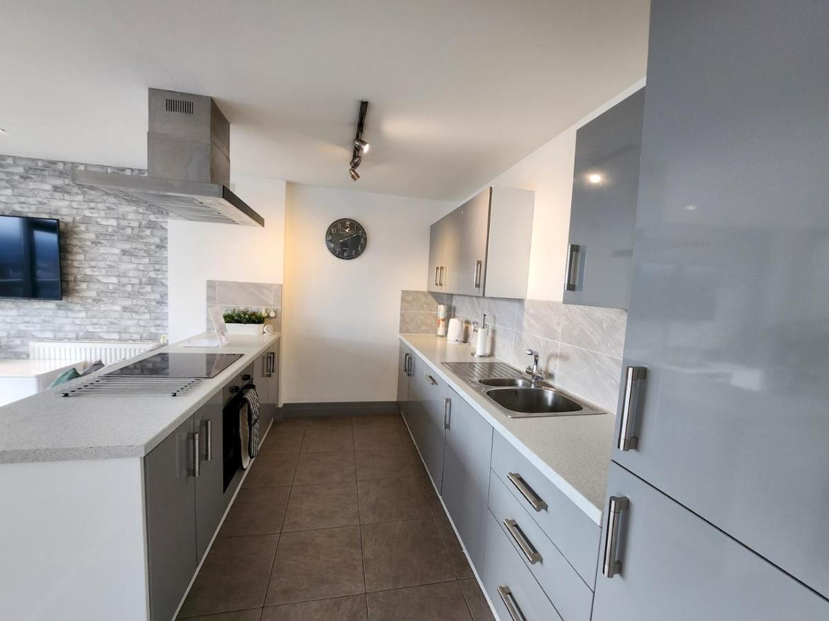 ベルファストPass The Keys Stunning Penthouse With Balcony Sunset Viewsアパートメント エクステリア 写真